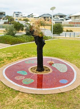 Port Coogee Indigenous Art, Wendy Hayden, Deborah Bonar (Kidogo Artist Team), 2013.