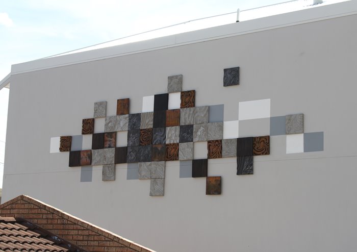 Adam Cruickshank and George Domahidy, Symphony, 2016. Acrylic Paint, Western Red Cedar, Corten Steel and GFRC Concrete. Photographer: Katherine Wilkinson