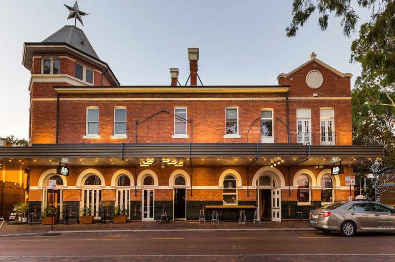 reINSTATE by .reSPOKE 2017 LEEDERVILLE HOTEL Powder coated steel, acrylic perspex pipe, brackets, LED lighting.