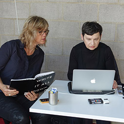 Gera Woltjer with Gosia Wlodarczak during their mentoring project at the Street Theater in Canberra, May 2016.  