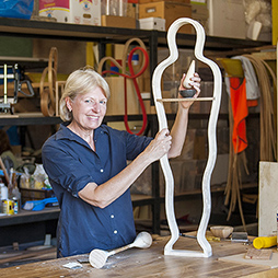 Angela McHarrie in her Artsource O'Connor Studio, 2017. Photographer: Christophe Canato 