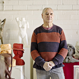 Robert Hitchcock in studio, 2017. Photographer: Sue-Lyn Moyle 
